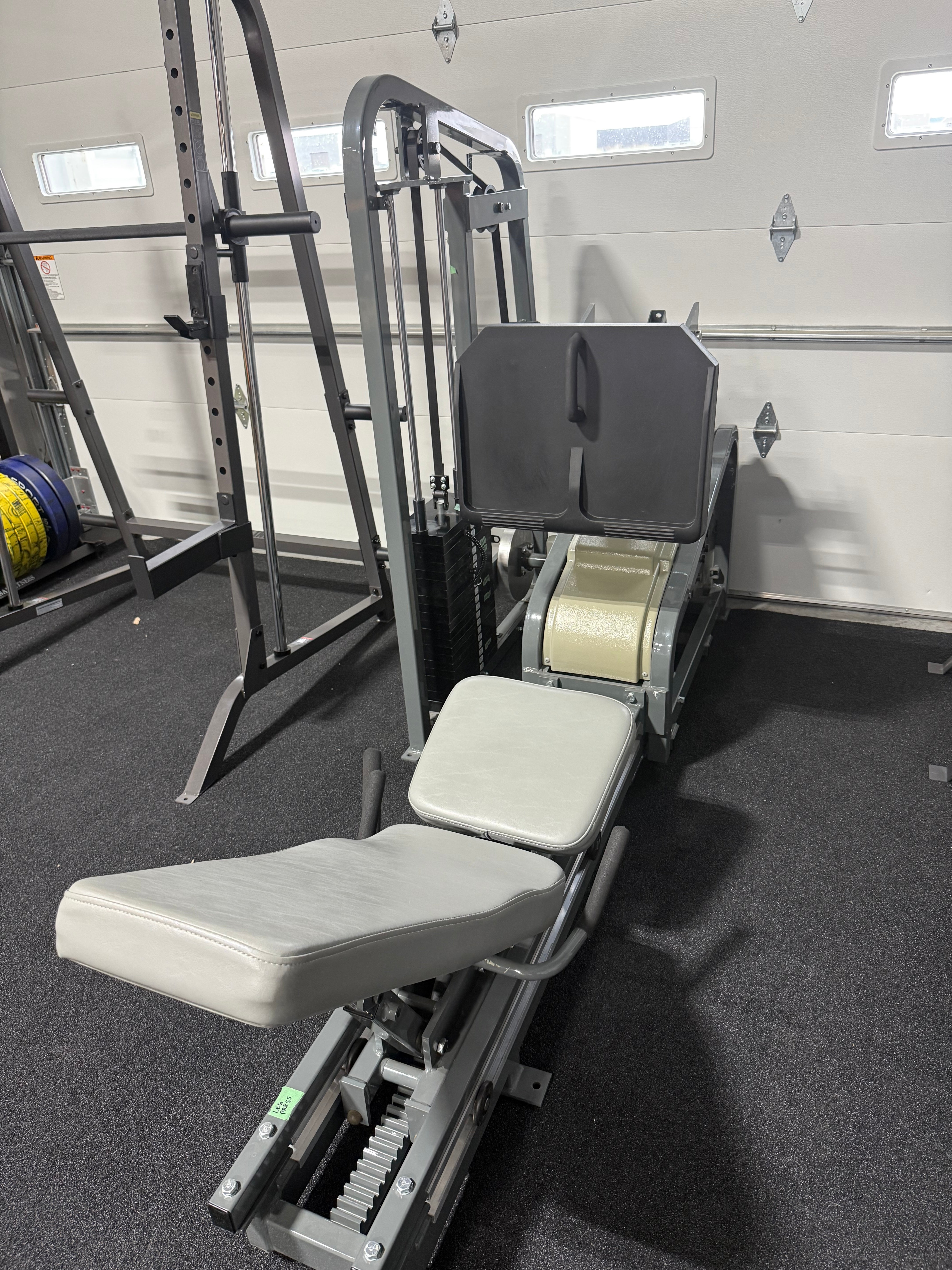 Used Nautilus 2ST Leg Press
