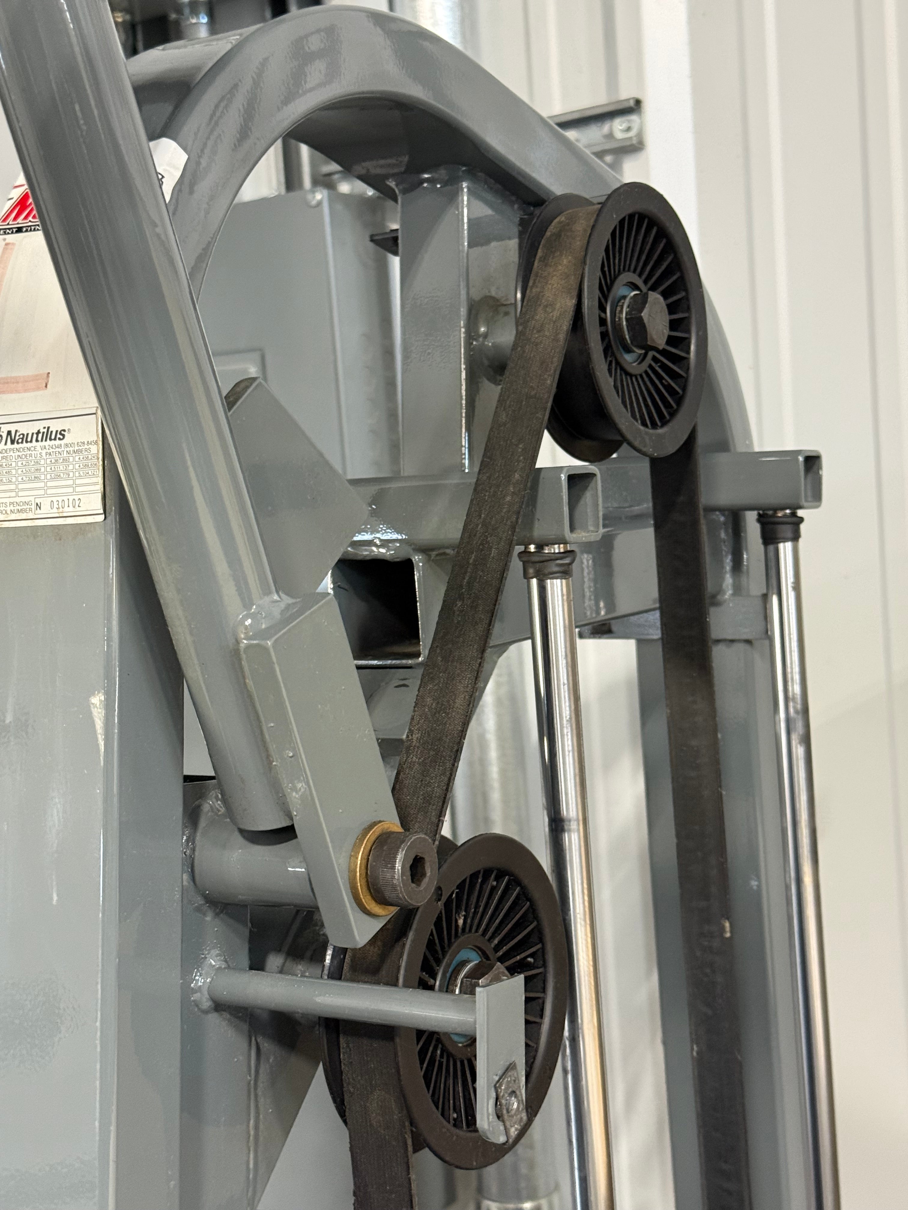 Used Nautilus Nitro Plus Gravitron Chin Dip (Free Curbside Shipping)