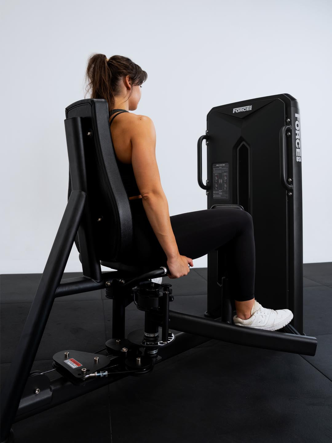 Solitude Abductor / Adductor Machine