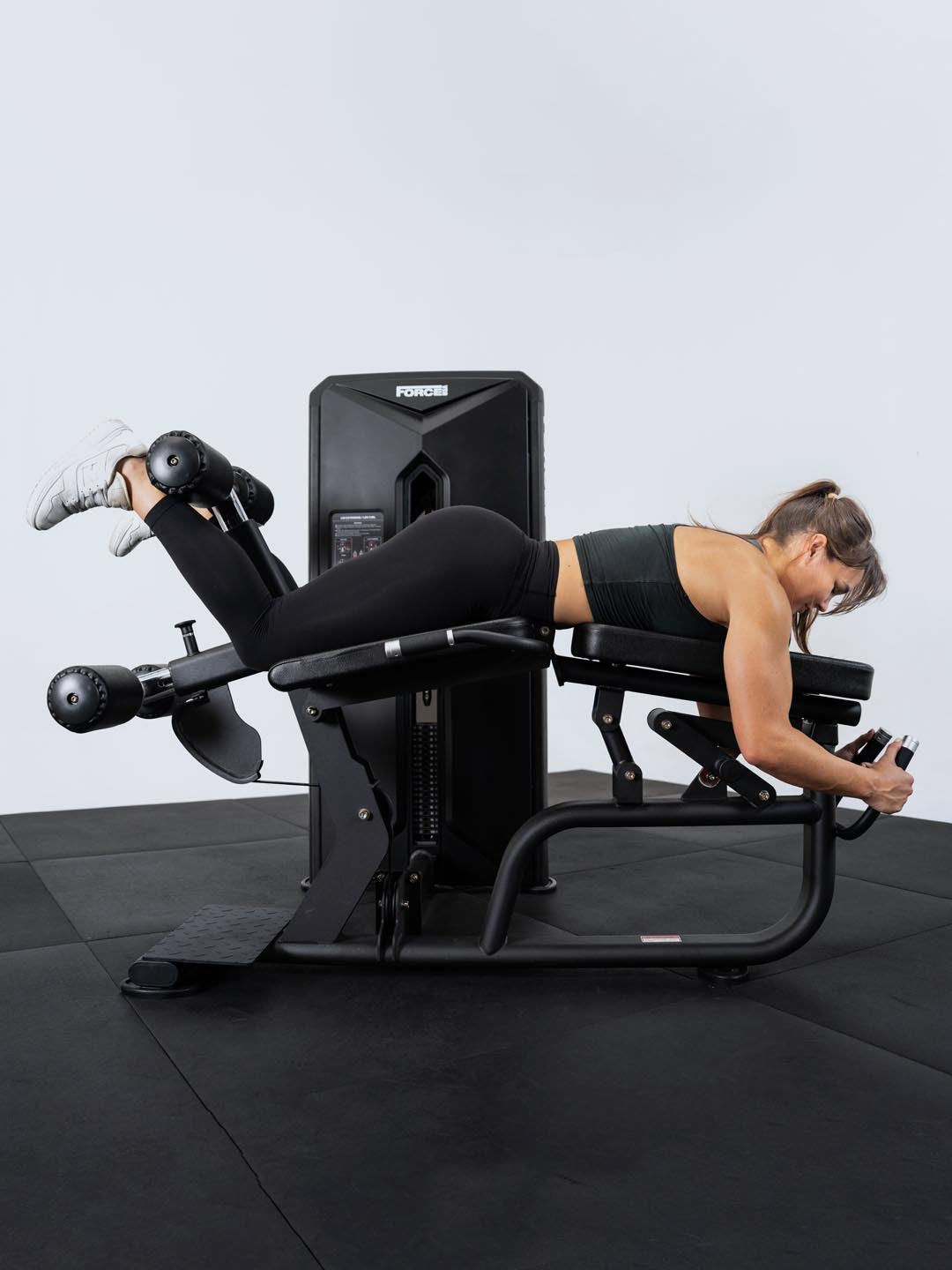 Solitude Leg Extension / Leg Curl Machine