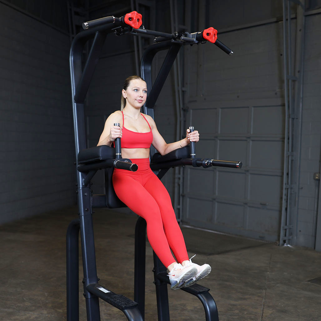 Pro ClubLine Vertical Knee Raise and Pull Up