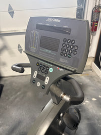 Bicicleta reclinada comercial Life Fitness 95RI usada