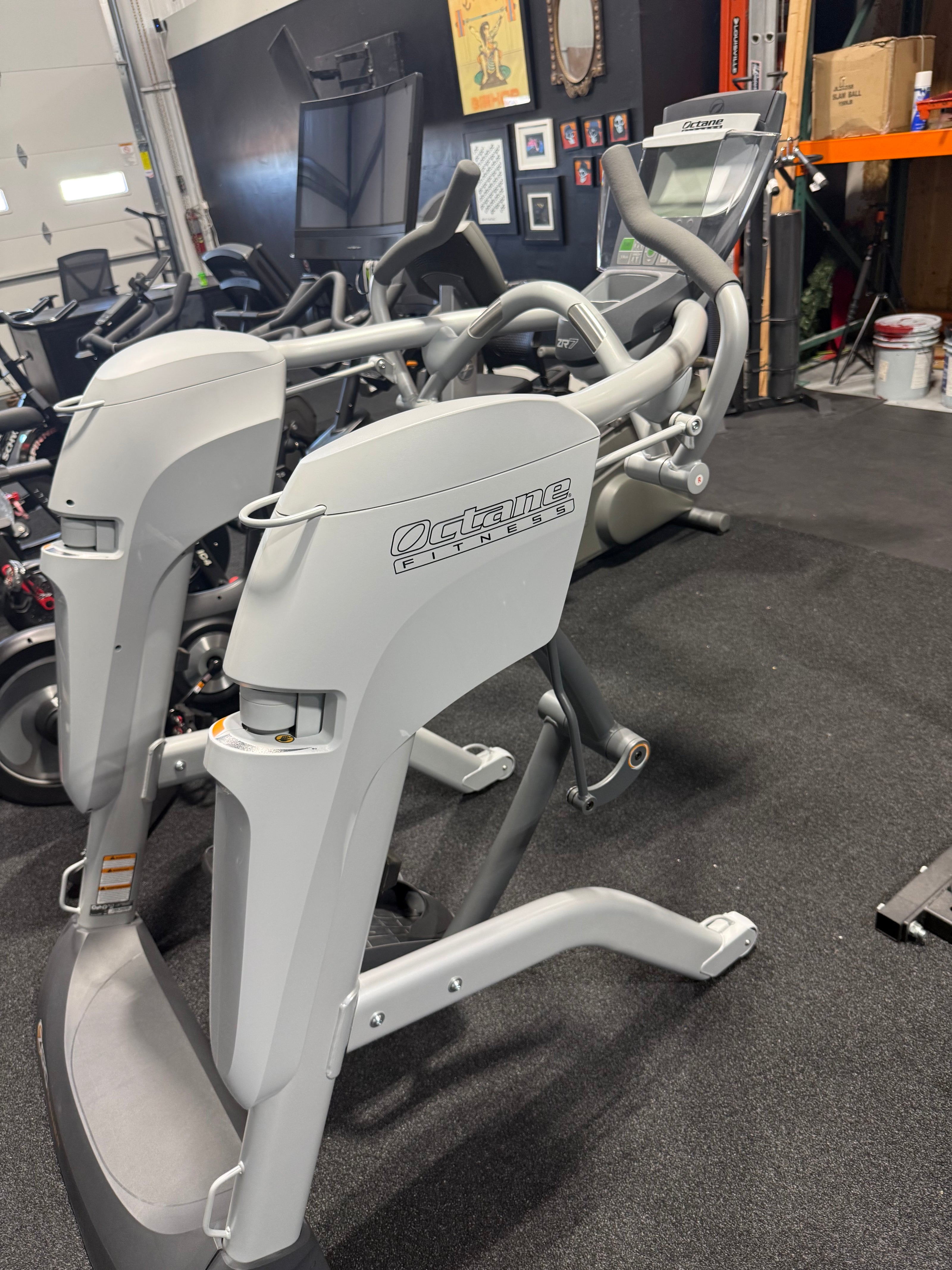 Used Octane Fitness ZR7 Zero Runner