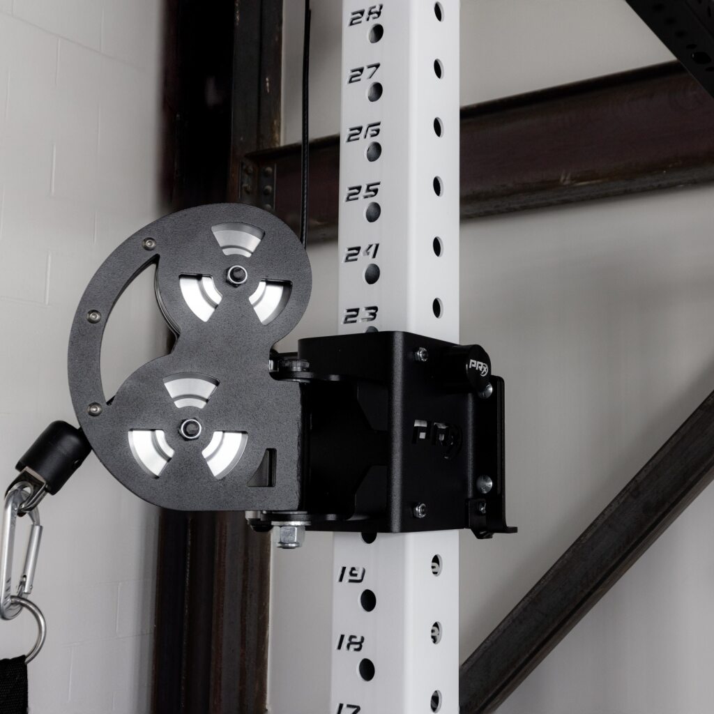 Cable trolley and T-handle pop-pin on the 6-post upright
