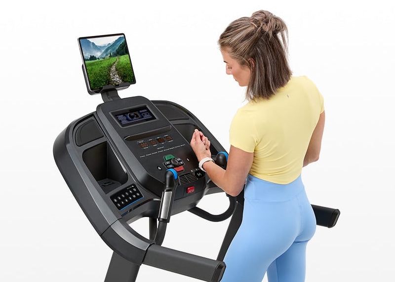 7.0 AT Treadmill