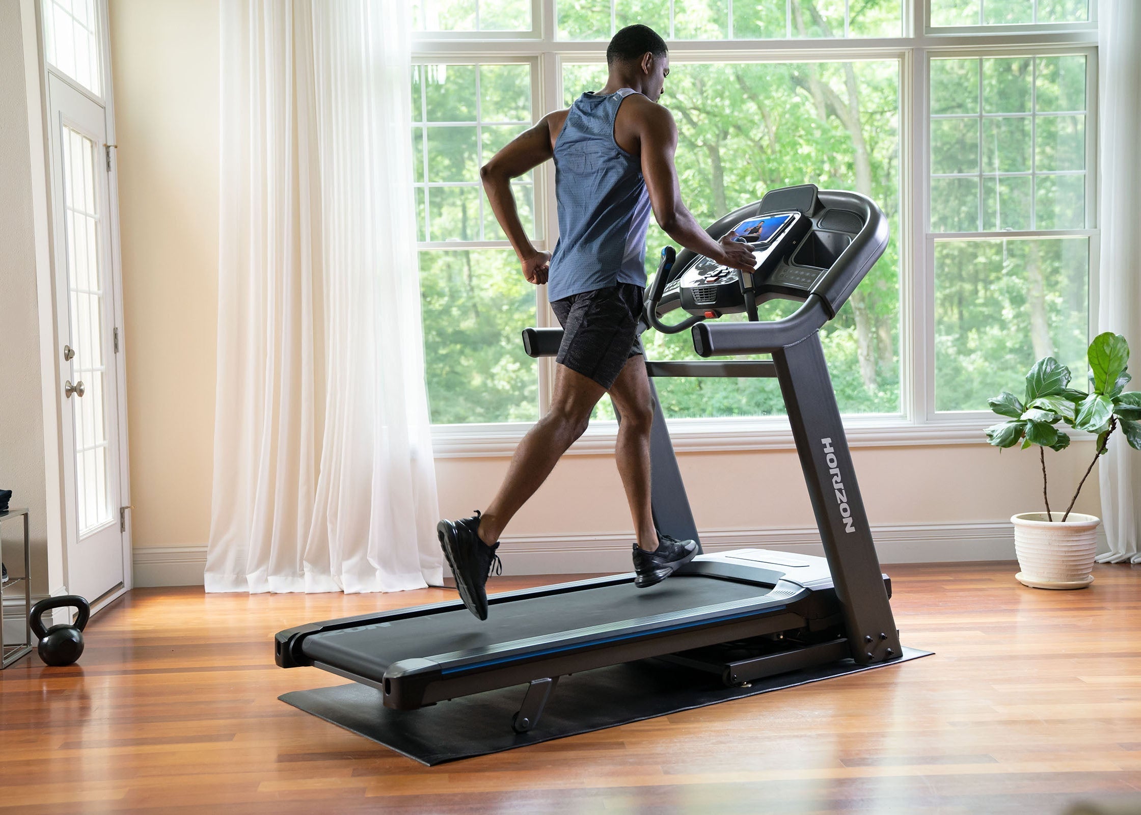 7.4 AT Treadmill