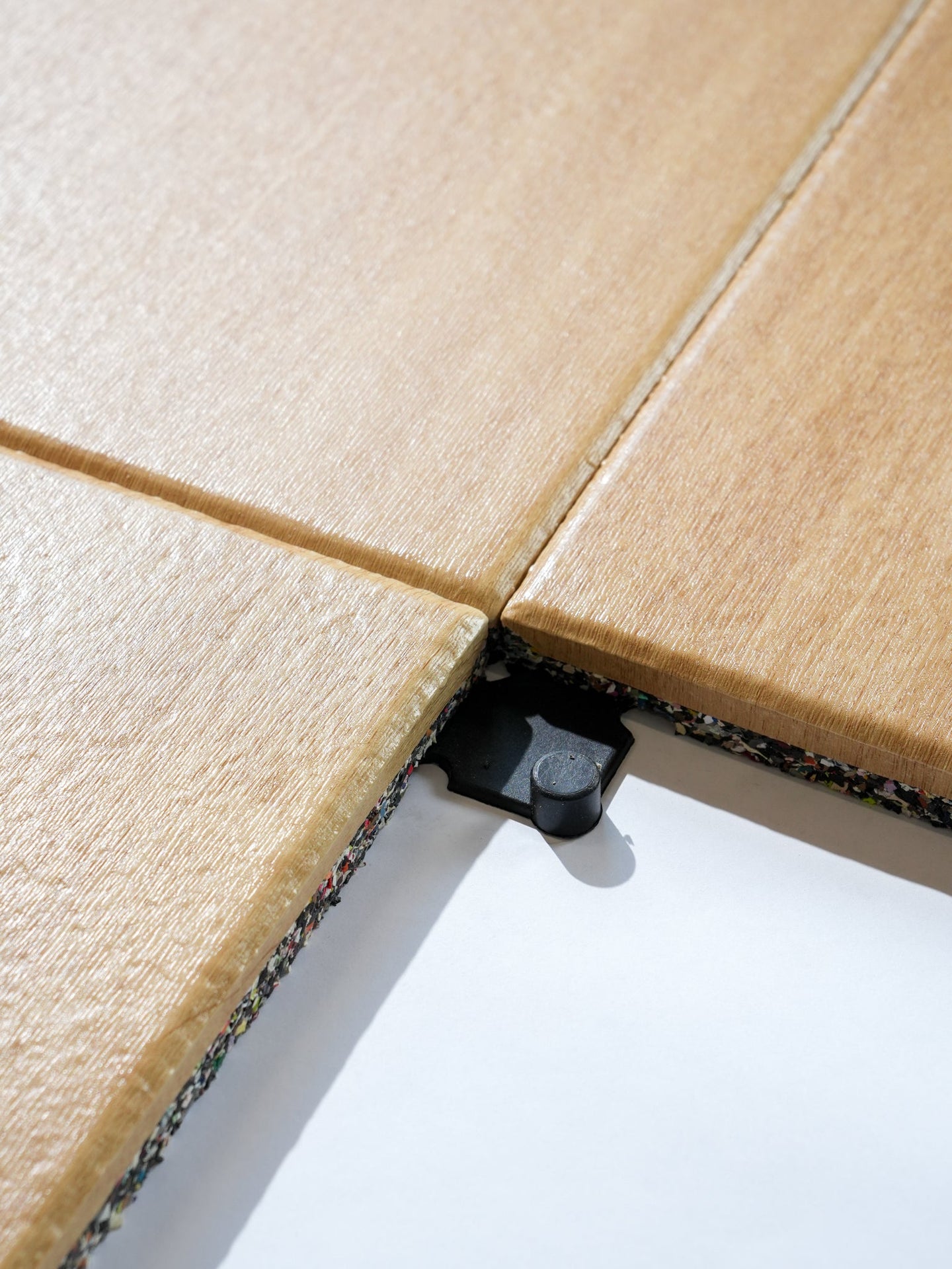VersaFit™ Gapless WoodGrain Floor Tiles
