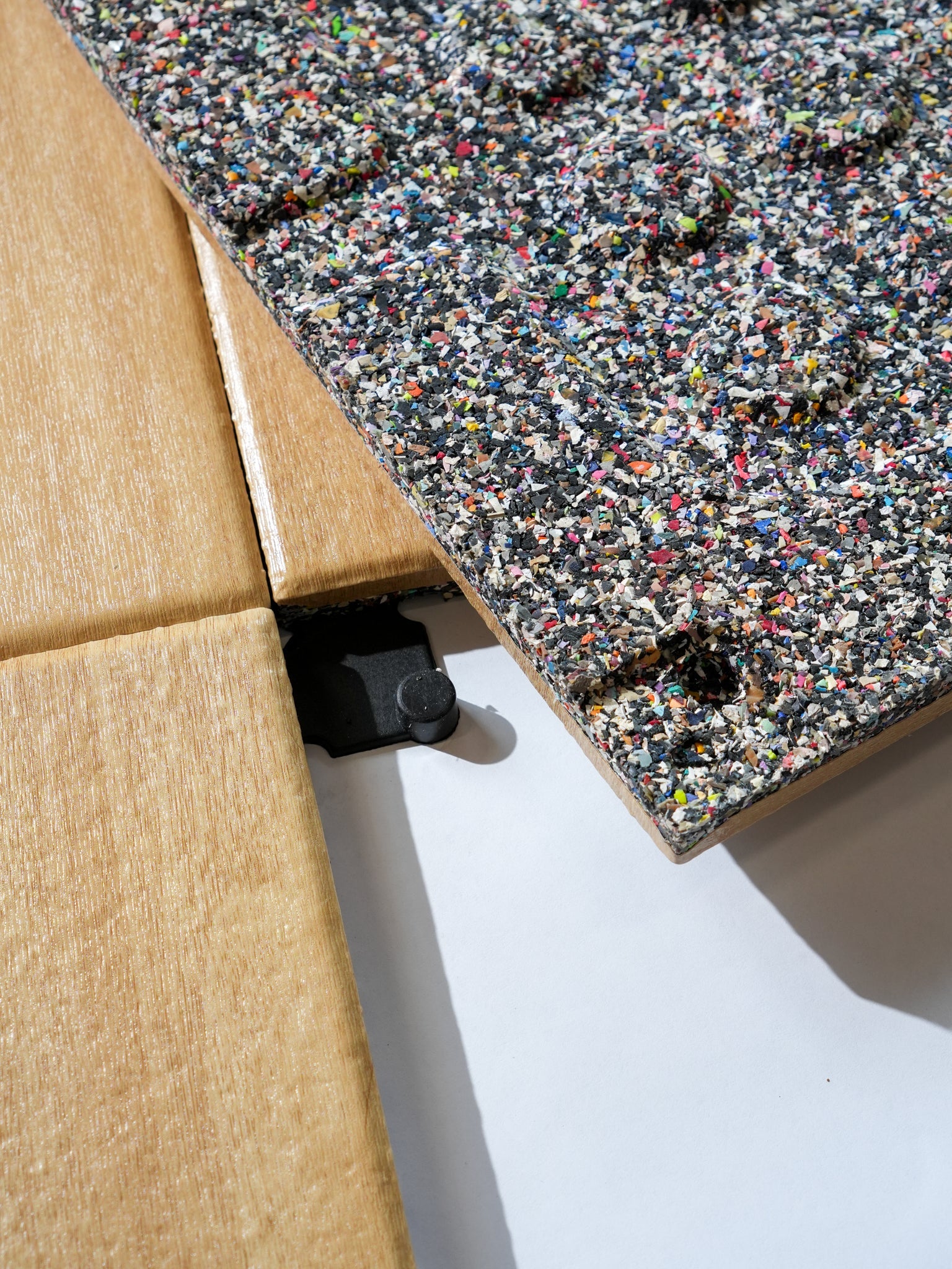 VersaFit™ Gapless WoodGrain Floor Tiles