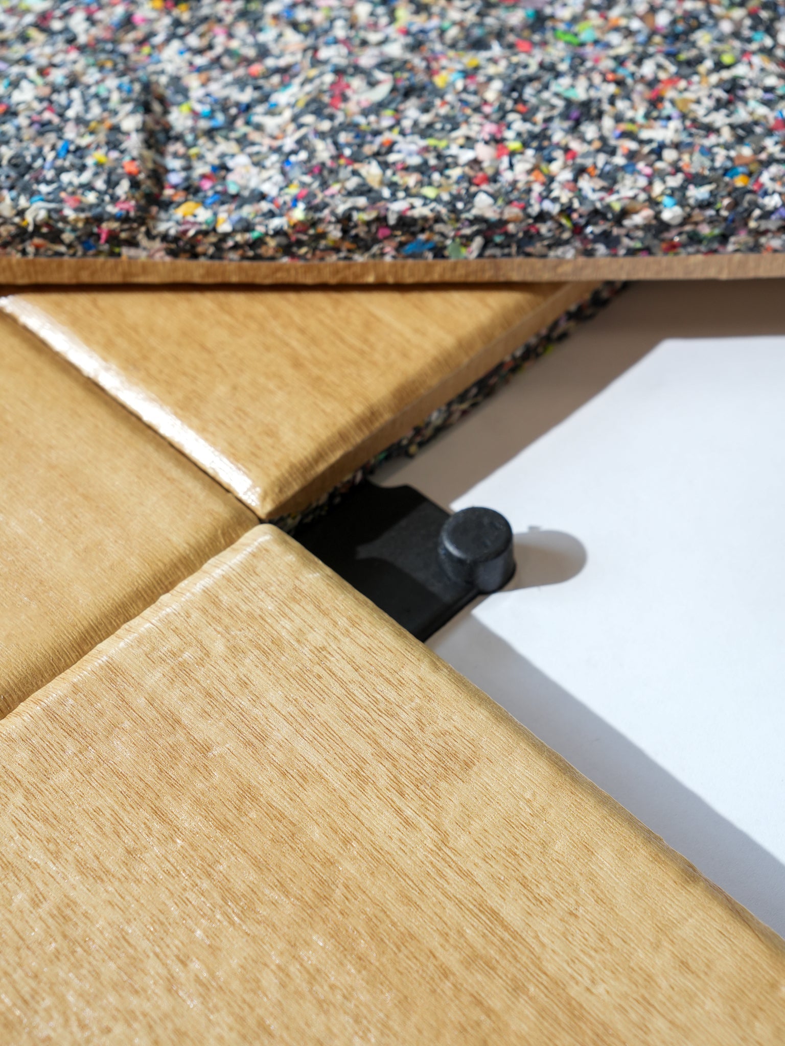 VersaFit™ Gapless WoodGrain Floor Tiles