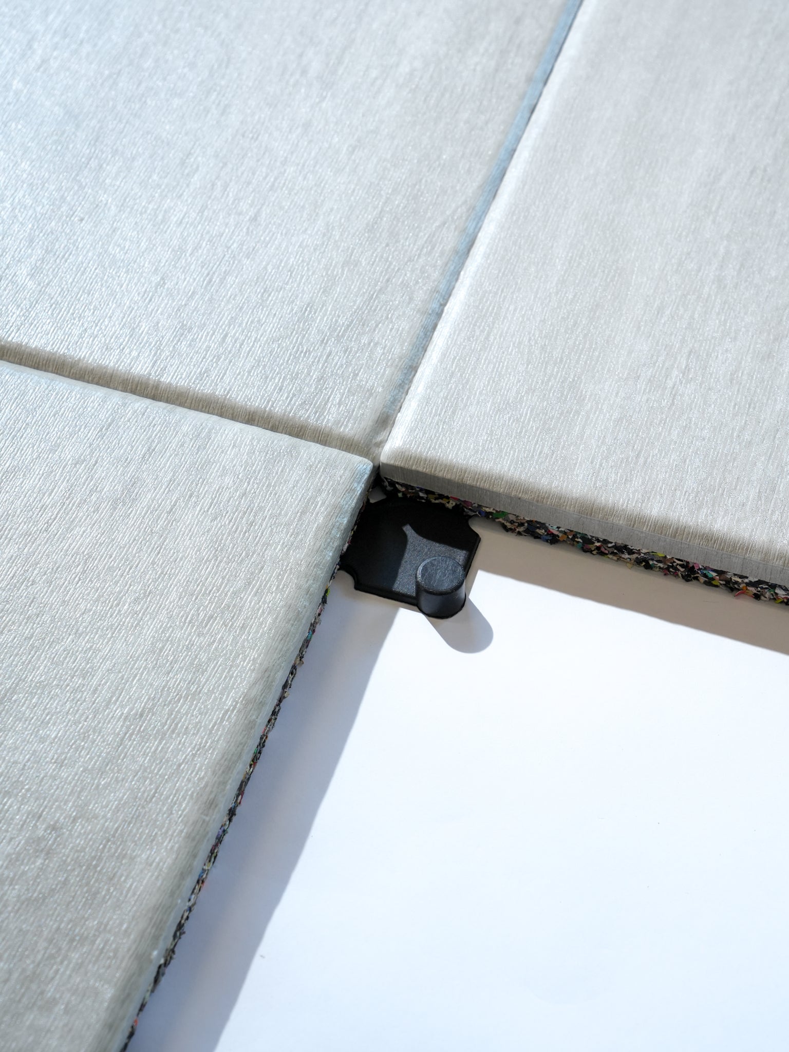VersaFit™ Gapless WoodGrain Floor Tiles