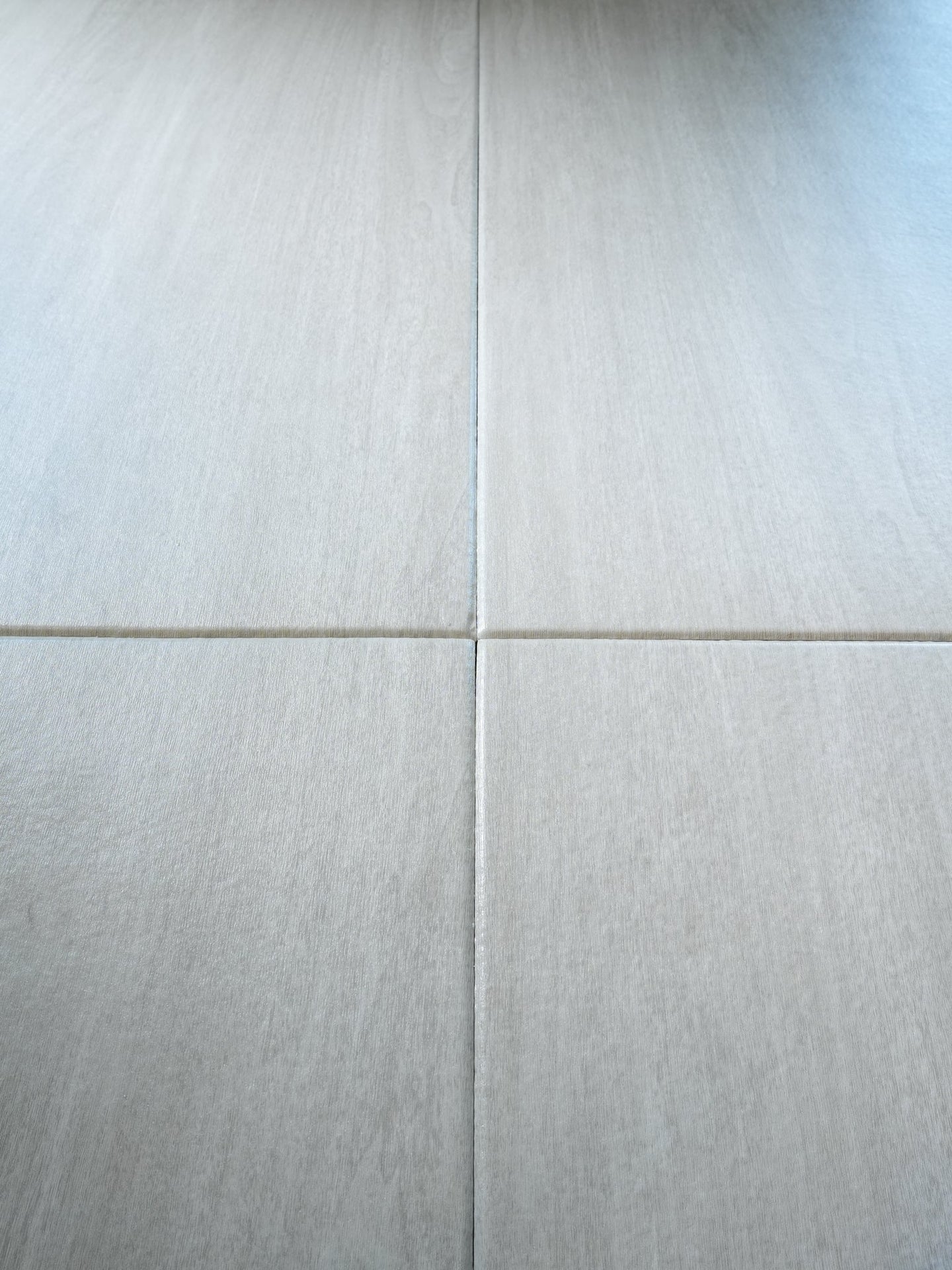 VersaFit™ Gapless WoodGrain Floor Tiles