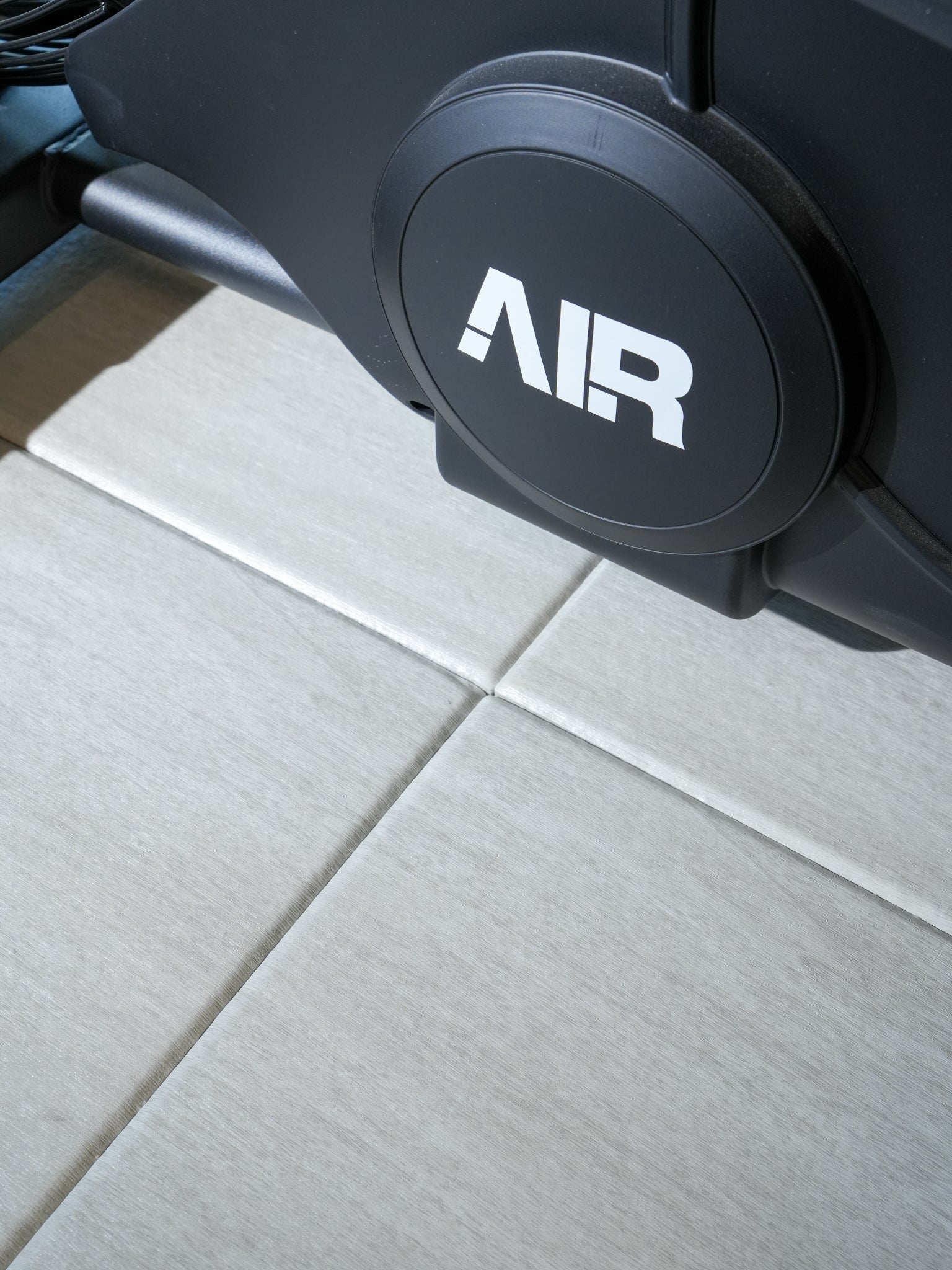 VersaFit™ Gapless WoodGrain Floor Tiles