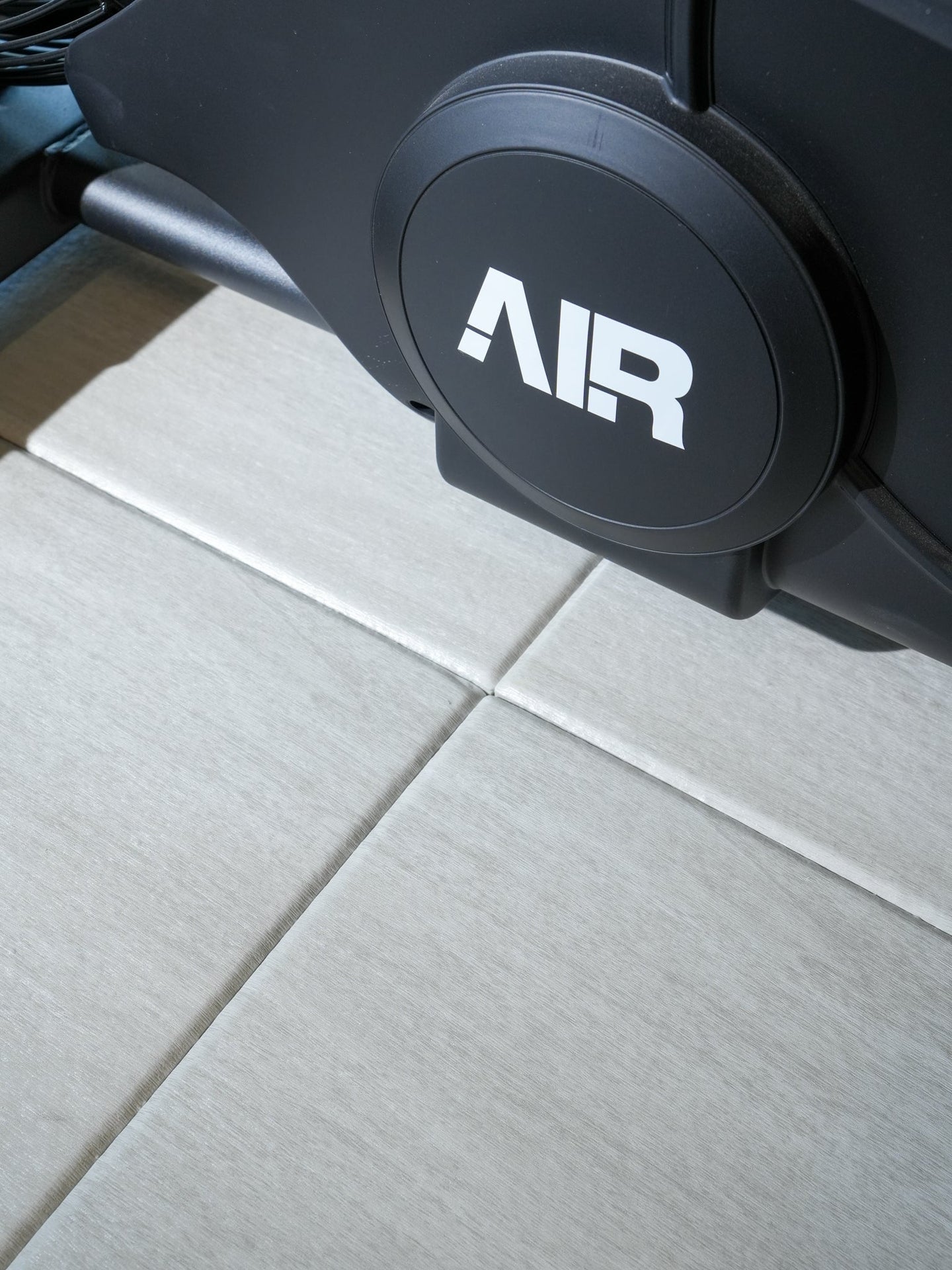 VersaFit™ Gapless WoodGrain Floor Tiles