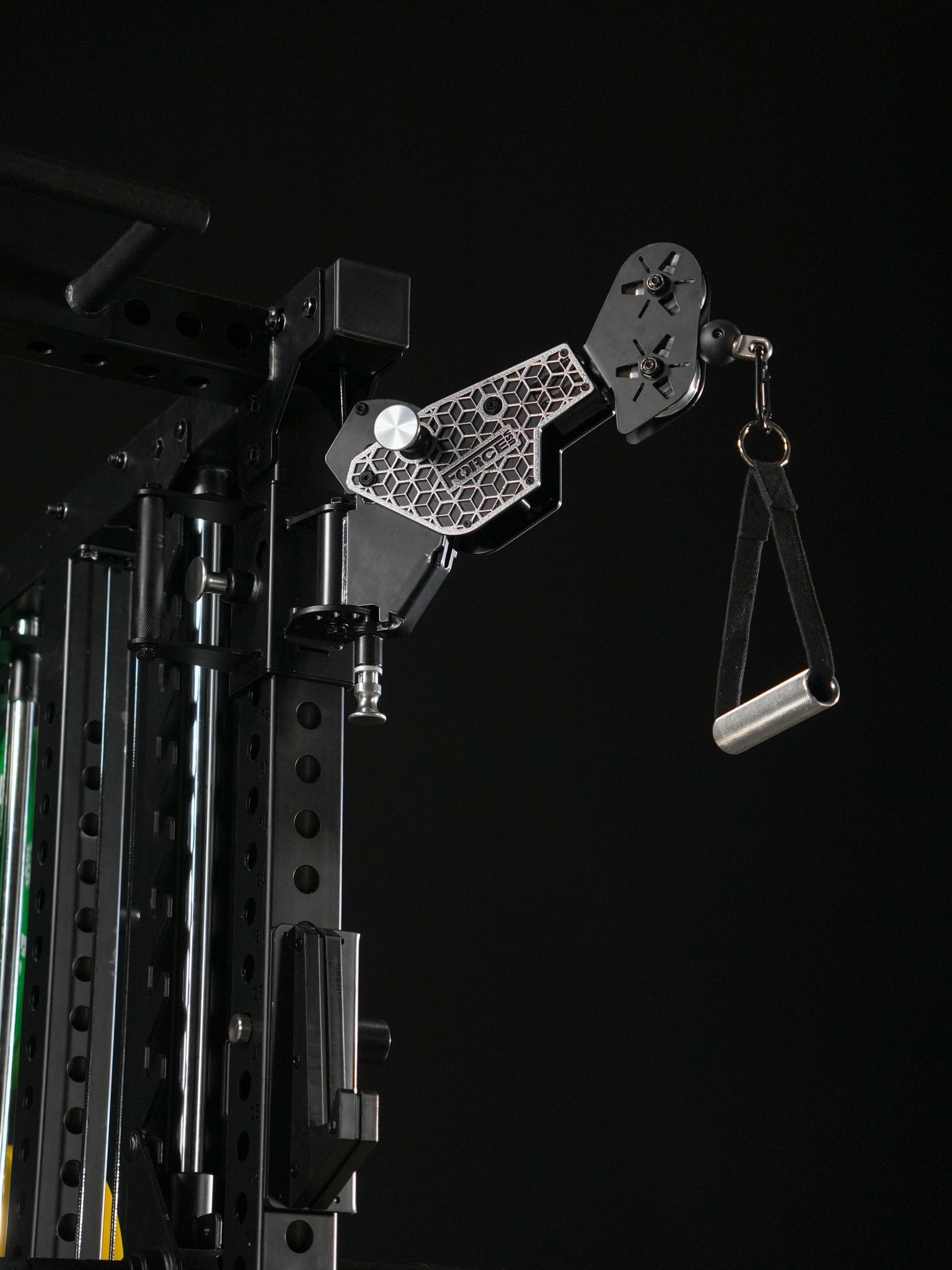Force USA M20 All-In-One Trainer studio photo 2