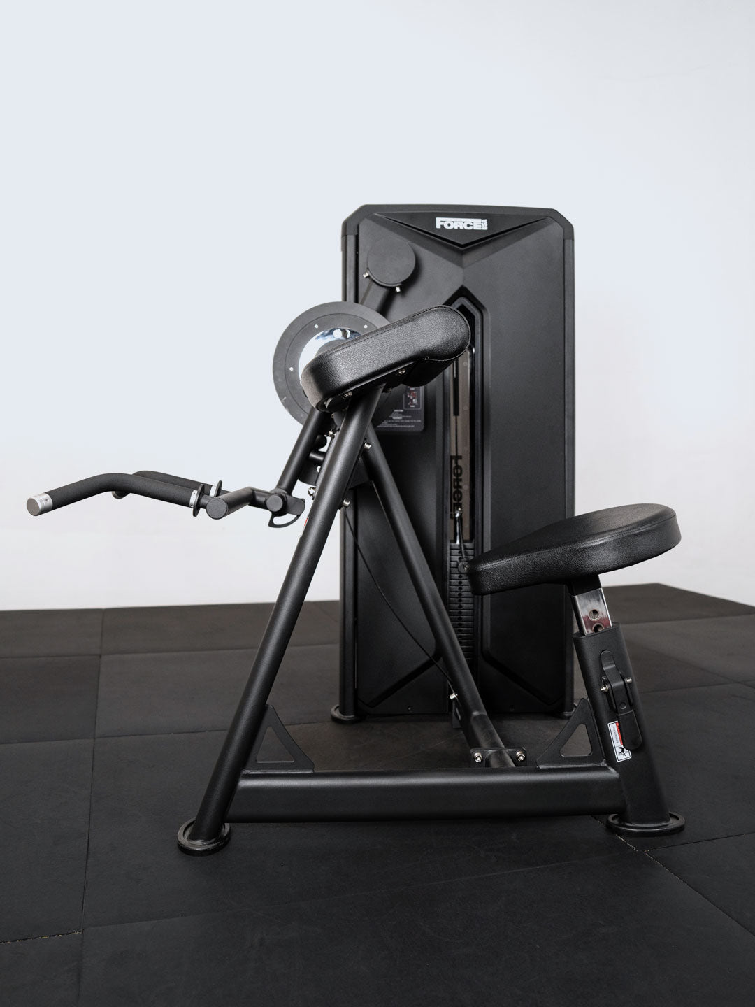 Solitude Bicep / Tricep Machine