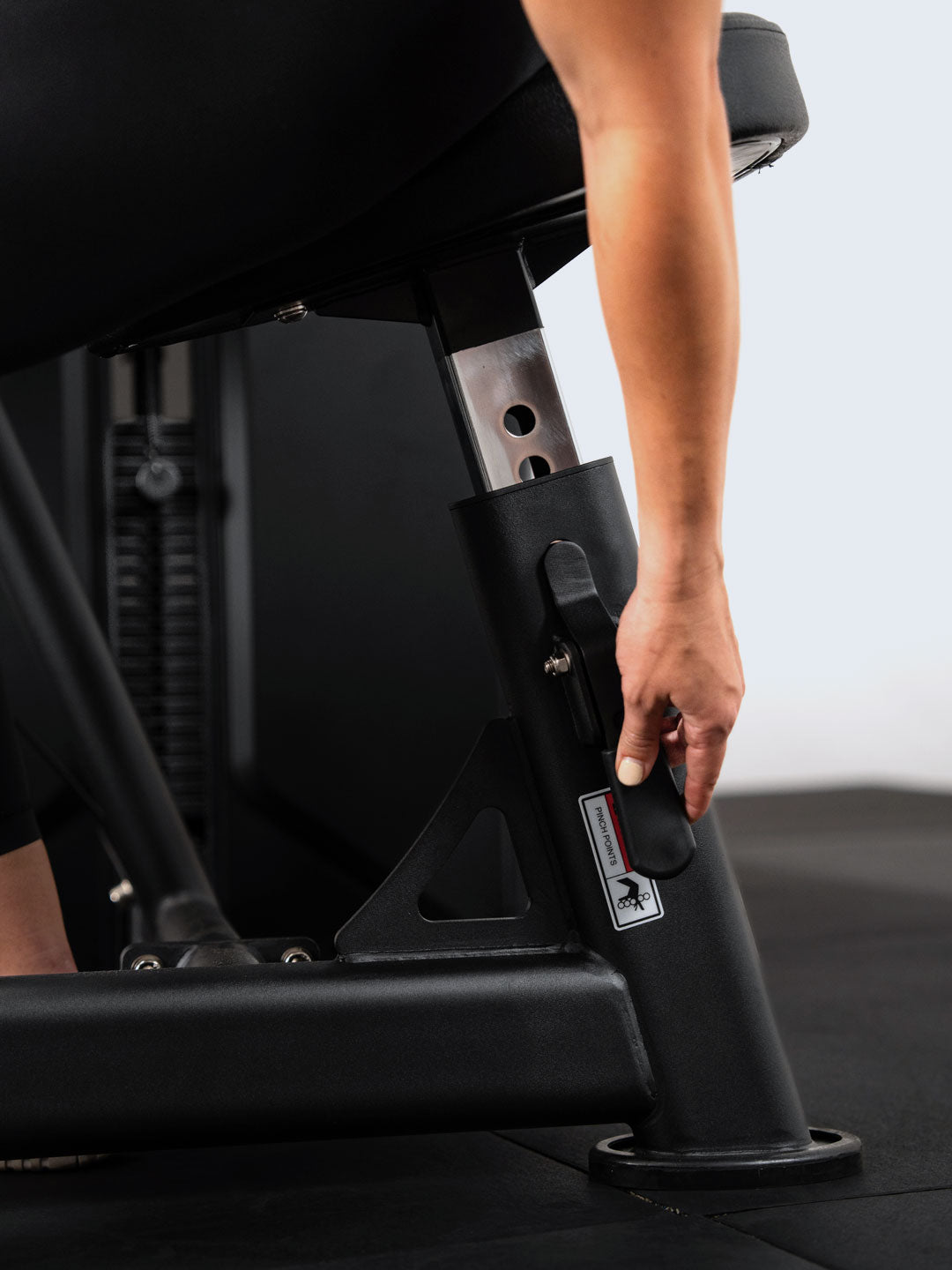 Solitude Bicep / Tricep Machine