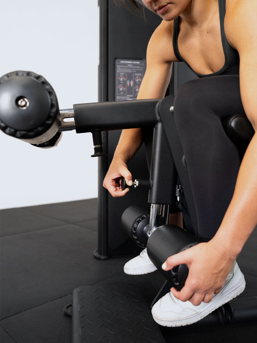 Solitude Leg Extension / Leg Curl Machine