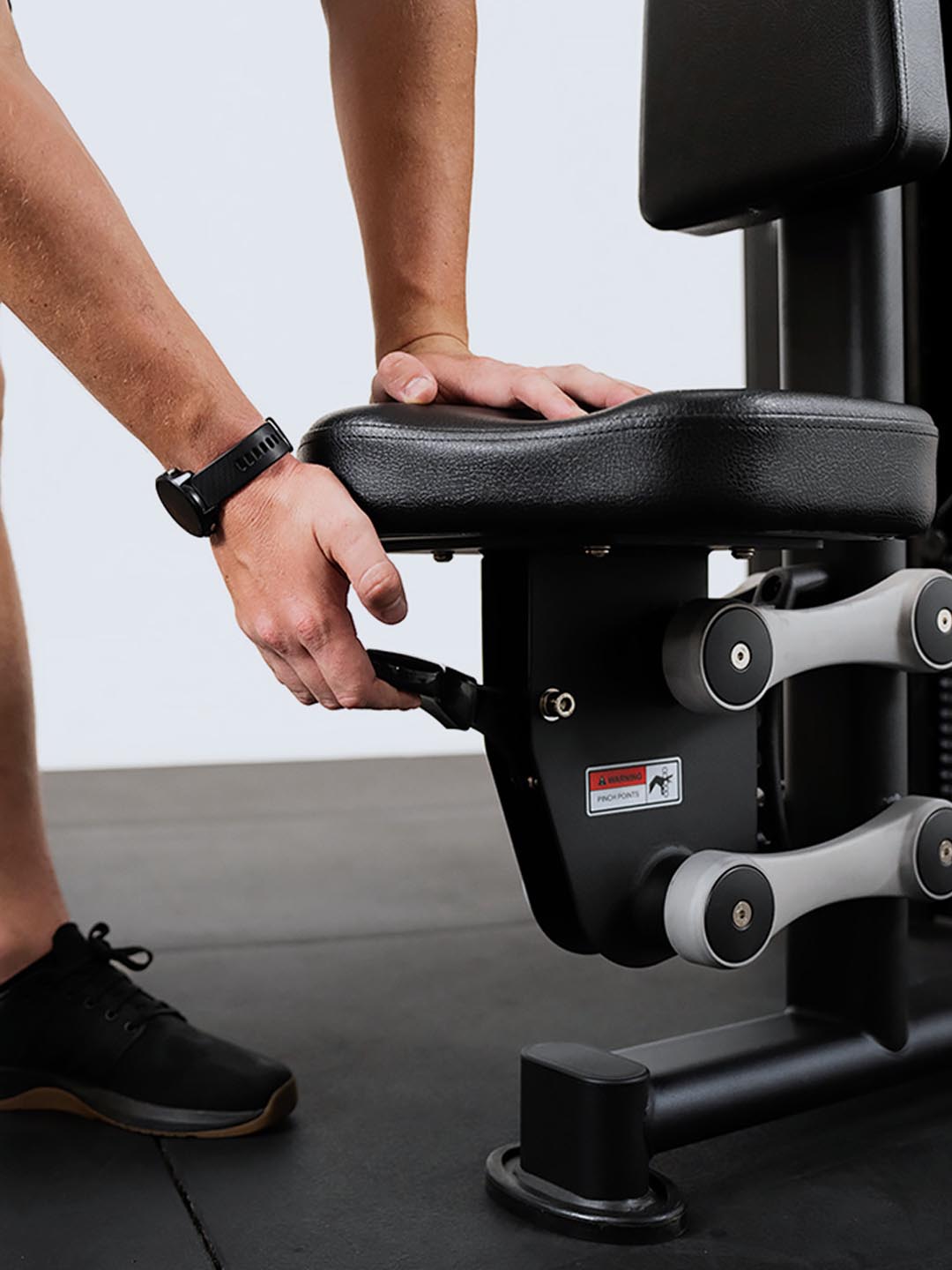 Solitude Rear Deltoid / Pec Fly Machine