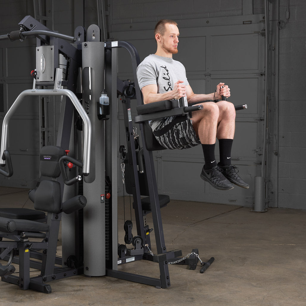 Body-Solid GKR9 dip station detail