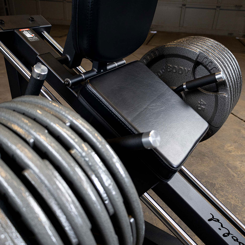 Body-Solid Compact Leg Press - weight horn detail