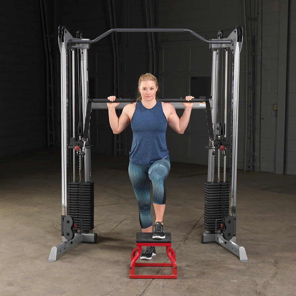 Body-Solid Dual Press Bar - squat in use
