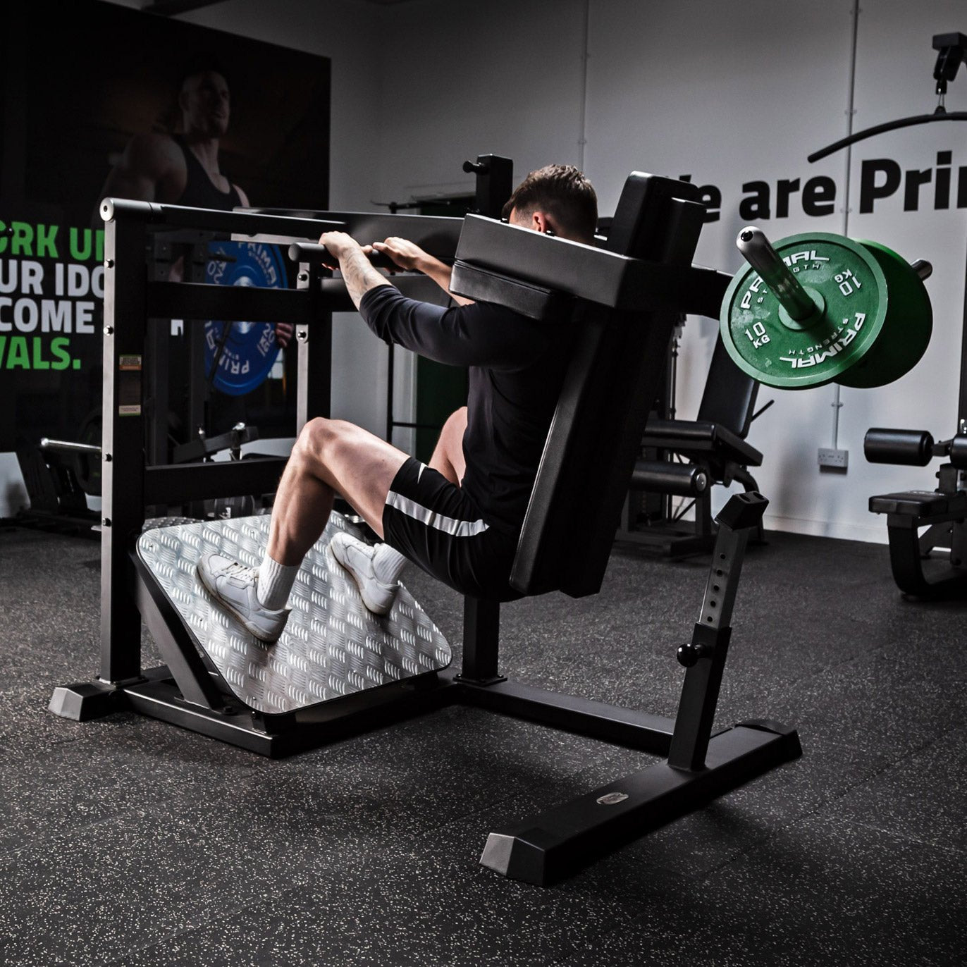 Pendulum Squat