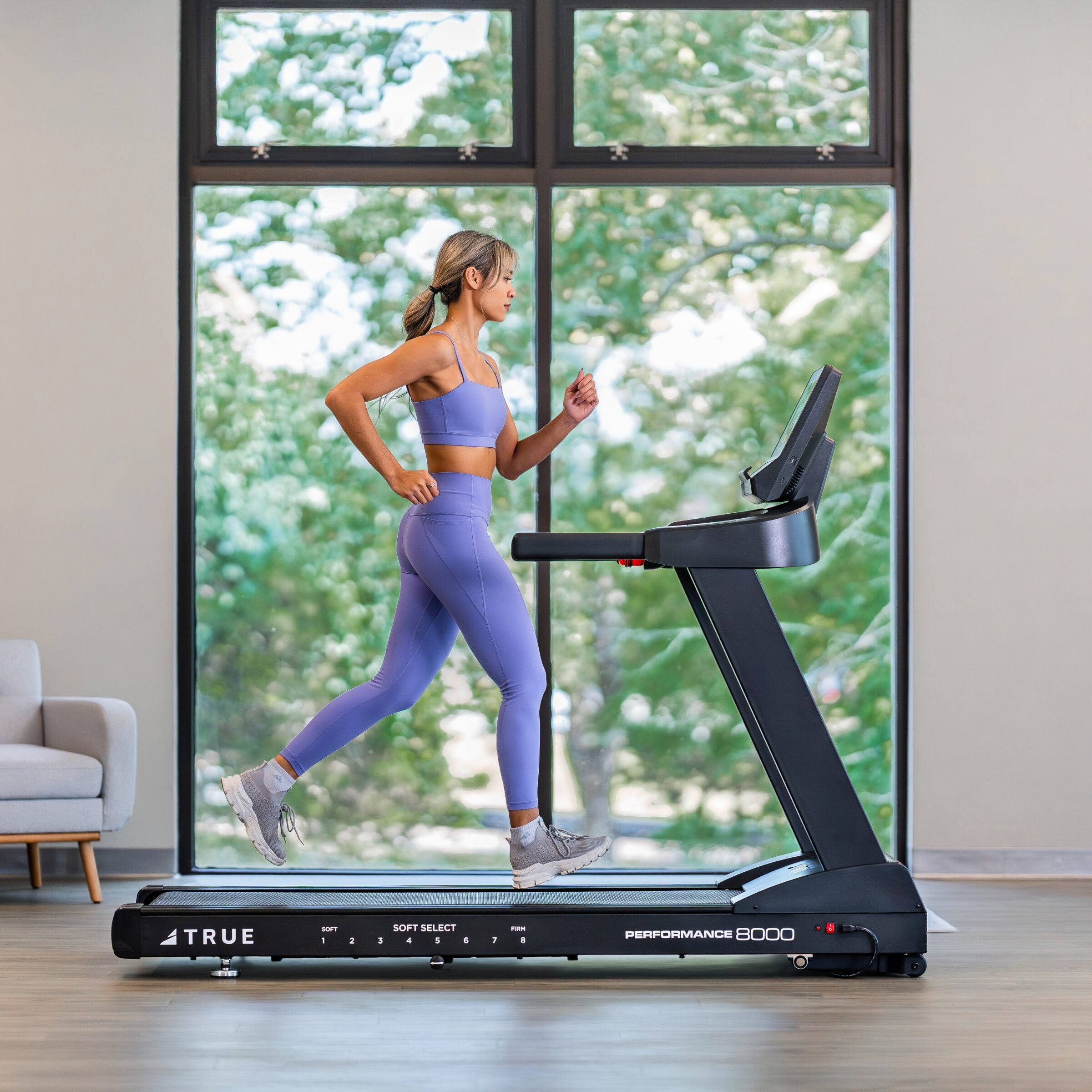Performance 8000 Treadmill