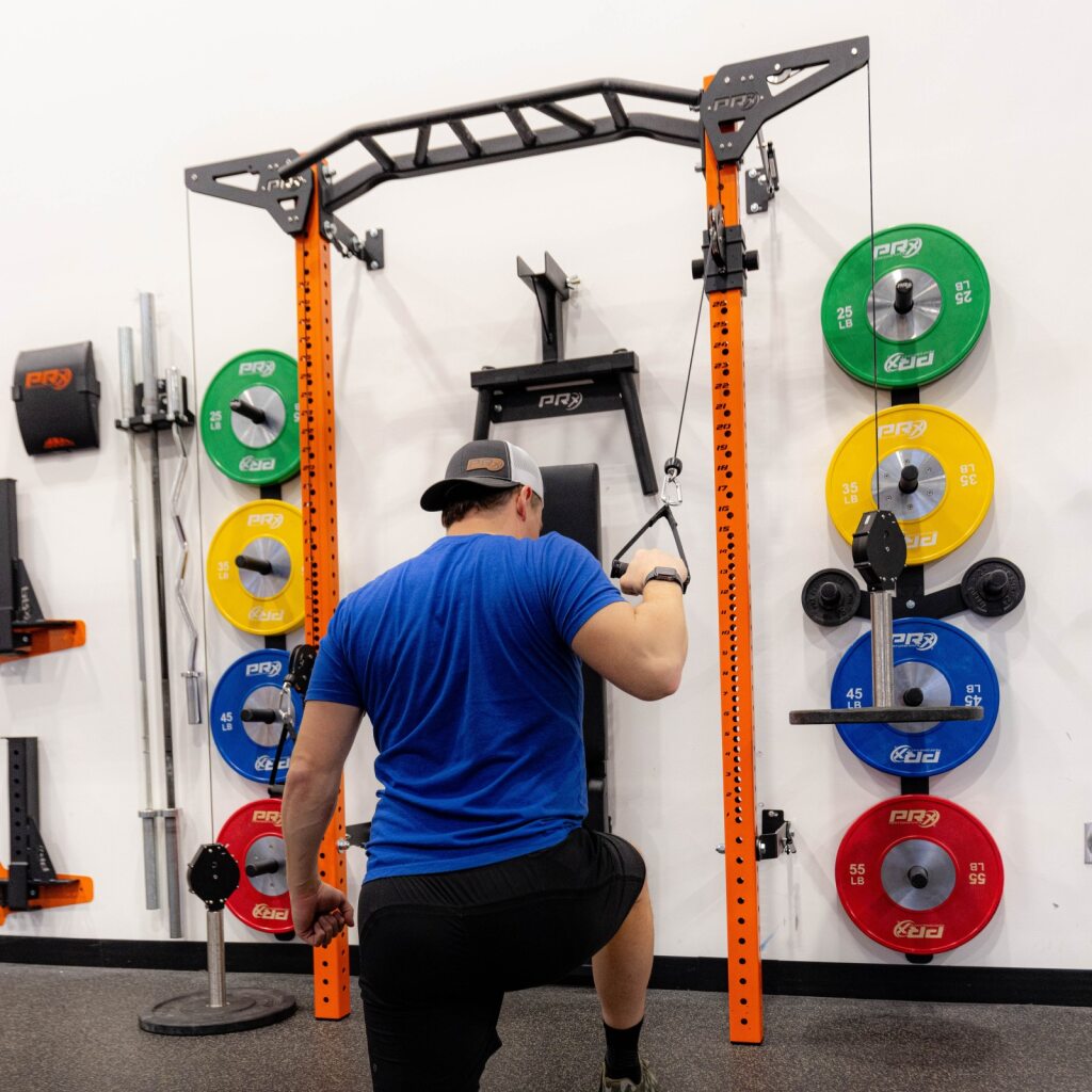 Plate-loaded weight post on the Sidewinder attachment